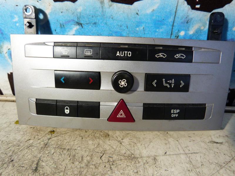 Commande chauffage PEUGEOT 407 PHASE 1 BREAK Diesel - 1