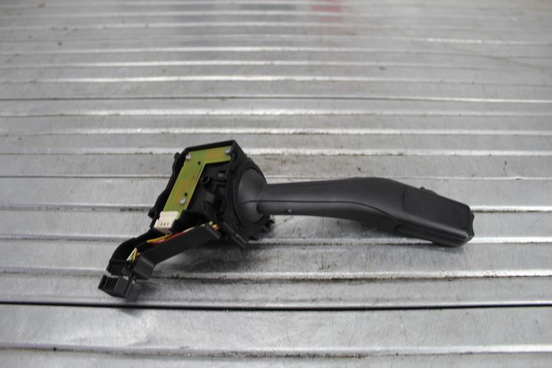 Commande de phare VOLKSWAGEN TOURAN 1 PHASE 1 Diesel - 1