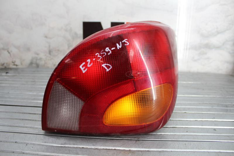 Fanale posteriore principale destro (luci) FORD FIESTA 4 PHASE 1 Gasolina - 1