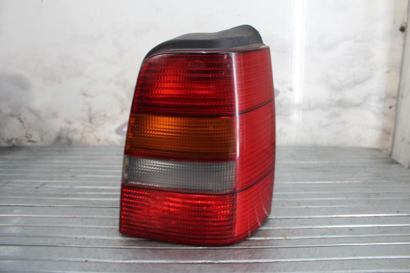 Fanale posteriore principale destro (luci) VOLKSWAGEN GOLF 3 BREAK Diésel - 1