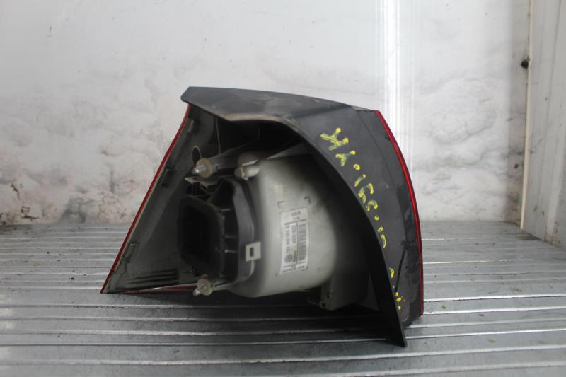 Fanale posteriore principale destro (luci) VOLKSWAGEN GOLF 5 Gasolina - 1