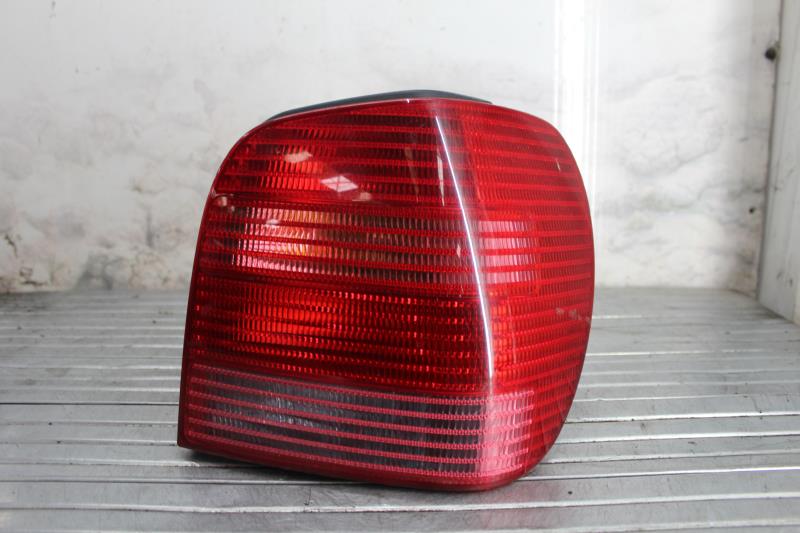 Fanale posteriore principale destro (luci) VOLKSWAGEN POLO 3 PHASE 2 Gasolina - 1