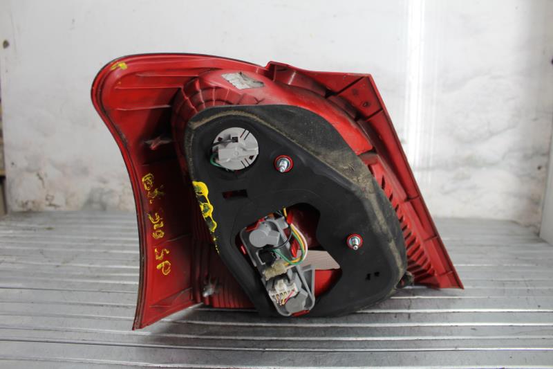 Fanale posteriore principale destro (luci) TOYOTA YARIS 2 PHASE 1 Diésel - 1