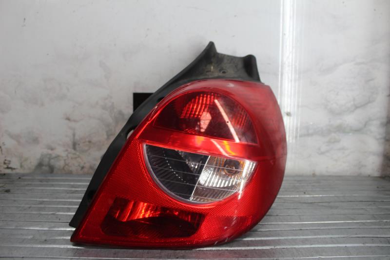 Fanale posteriore principale destro (luci) RENAULT CLIO 3 PHASE 1  - 1