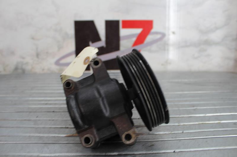 Pompe de direction FORD FIESTA 4 PHASE 2 Essence - 1