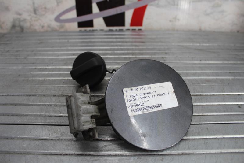 Sportello carburante TOYOTA YARIS 2 PHASE 1 Diésel - 1