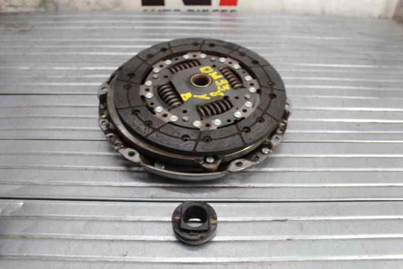 Embrayage PEUGEOT 307 PHASE 1 BREAK Diesel - 1