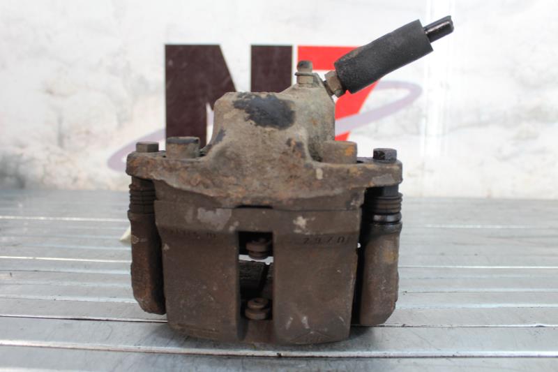 Etrier avant gauche (freinage) RENAULT CLIO 2 PHASE 2 Diesel - 1