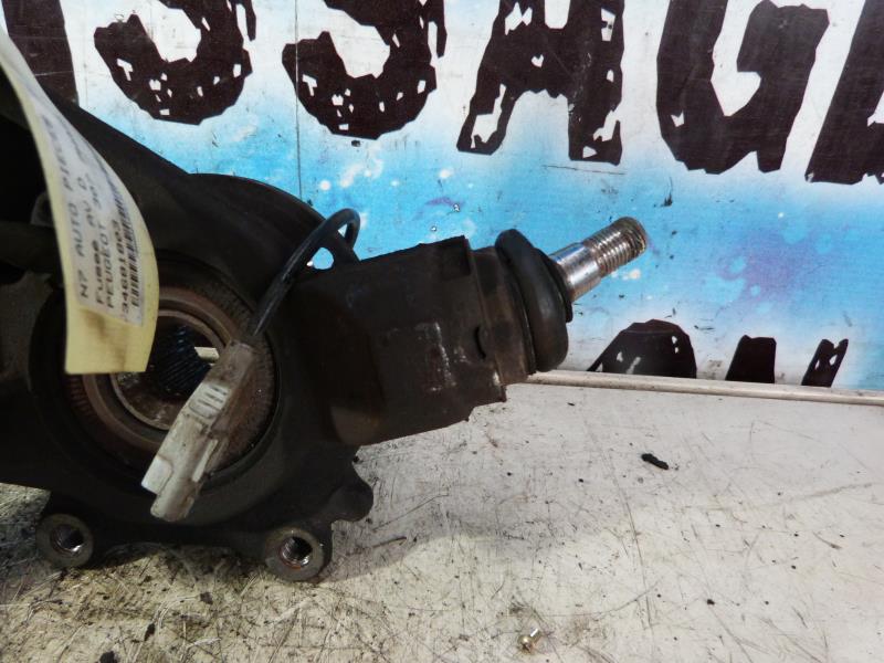 Fusee avant droit PEUGEOT 307 PHASE 1 Diesel - 1