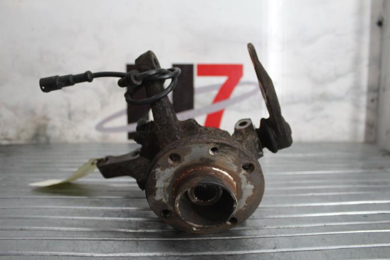 Fusee avant gauche RENAULT TWINGO Essence - 1