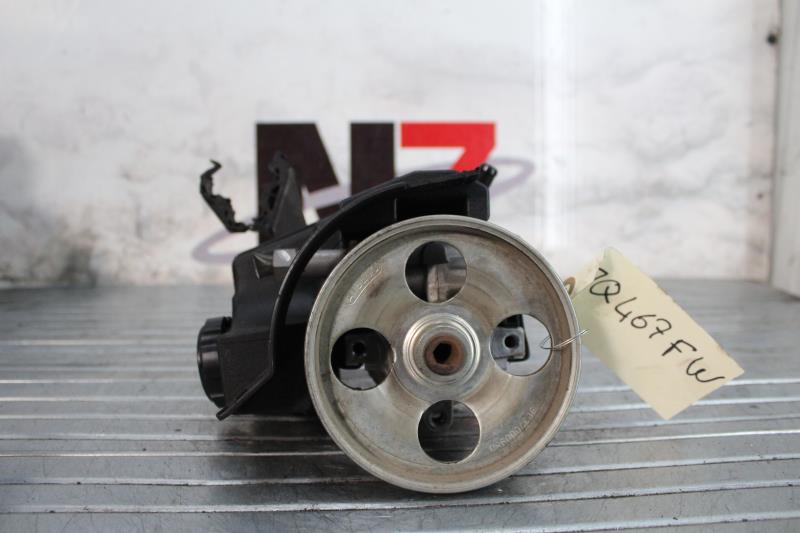 Pompe de direction PEUGEOT 206+ Diesel - 1