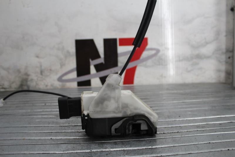 Serrure avant droit CITROEN C5 2 Diesel - 1