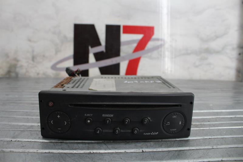 Autoradio originale RENAULT LAGUNA 2 PHASE 1 Diésel - 1