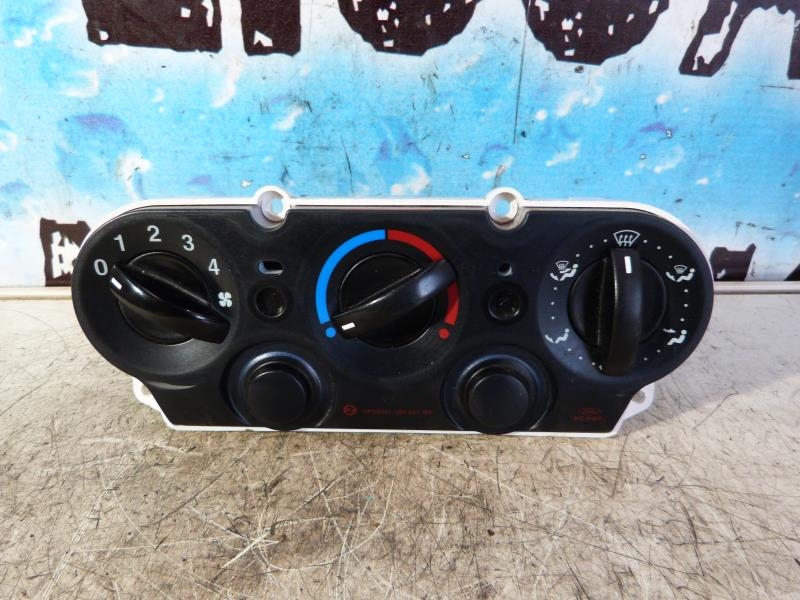Commande chauffage FORD FIESTA 5 PHASE 1 Essence - 1