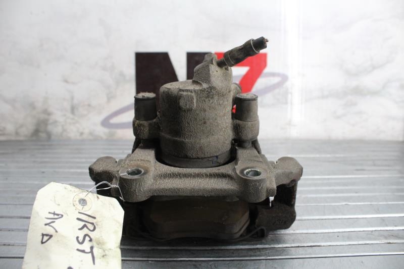 Etrier avant droit (freinage) AUDI 1.8L I Essence - 1