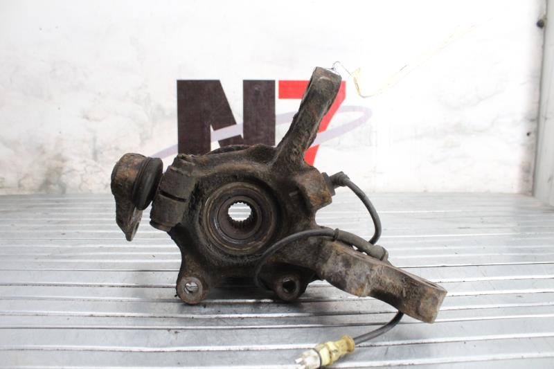 Fusee avant droit RENAULT CLIO 2 PHASE 2 Essence - 1