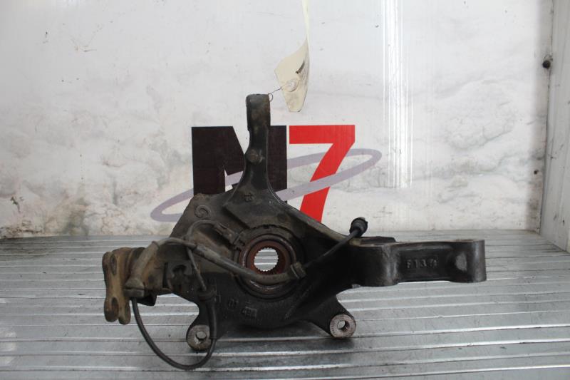 Fusee avant gauche RENAULT LAGUNA 2 PHASE 1 Diesel - 1