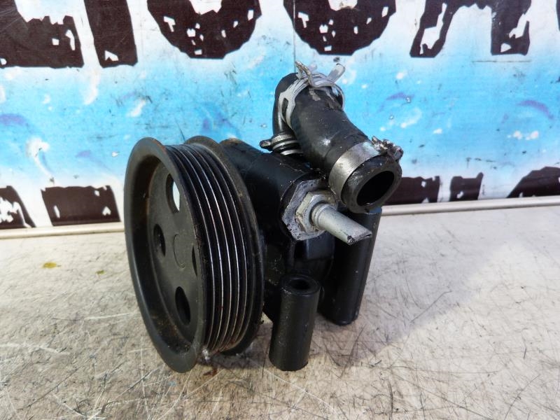 Pompe de direction FORD FIESTA 5 PHASE 1 Essence - 1