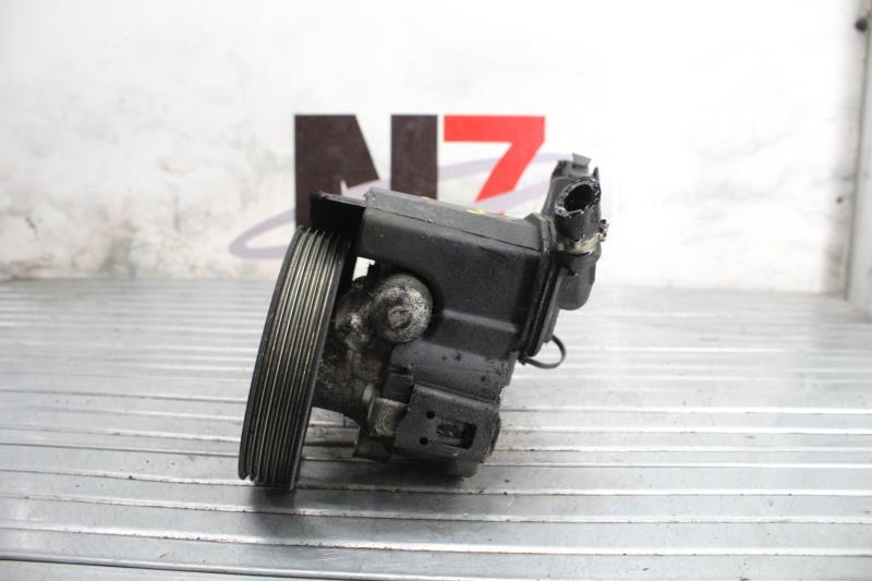 Pompe de direction PEUGEOT 206+ Diesel - 1