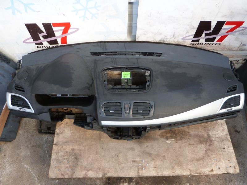 Tableau de bord RENAULT MEGANE 3 PHASE 1 Diesel - 1