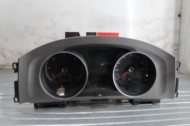 Compteur VOLKSWAGEN GOLF 7 PHASE 1 Diesel - 1