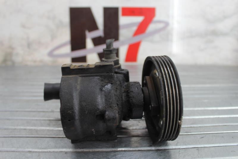 Pompe de direction RENAULT CLIO 2 PHASE 1 Essence - 1