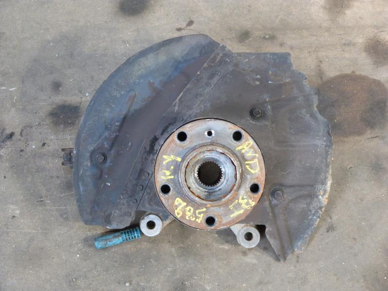 Fusee avant droit BMW X5 E53 Diesel - 1