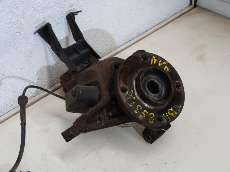 Fusee avant droit PEUGEOT 206+ Diesel - 1