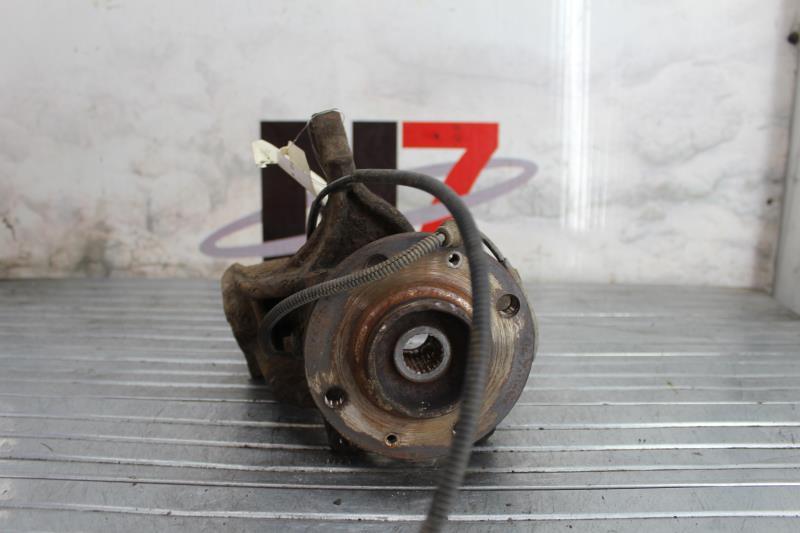Fusee avant gauche CITROEN C3 1 PHASE 1 Diesel - 1