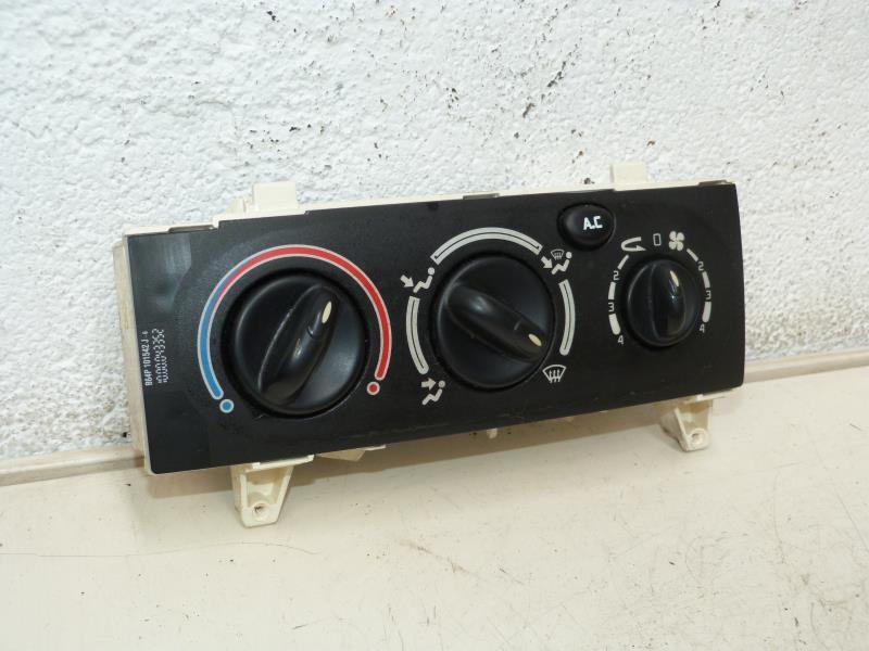Commande chauffage RENAULT MEGANE 1 BREAK Diesel - 1