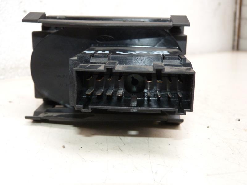 Commande de phare FORD FOCUS 2 PHASE 1 BREAK Diesel - 1