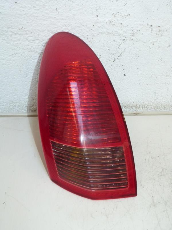 Fanale posteriore principale destro (luci) ALFA ROMEO 147 PHASE 1 Diésel - 1