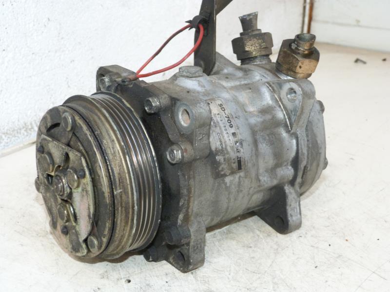 Compresseur clim RENAULT R25 PHASE 2 Diesel - 1