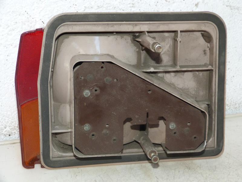 Fanale posteriore principale destro (luci) ROVER METRO PHASE 2 Gasolina - 1