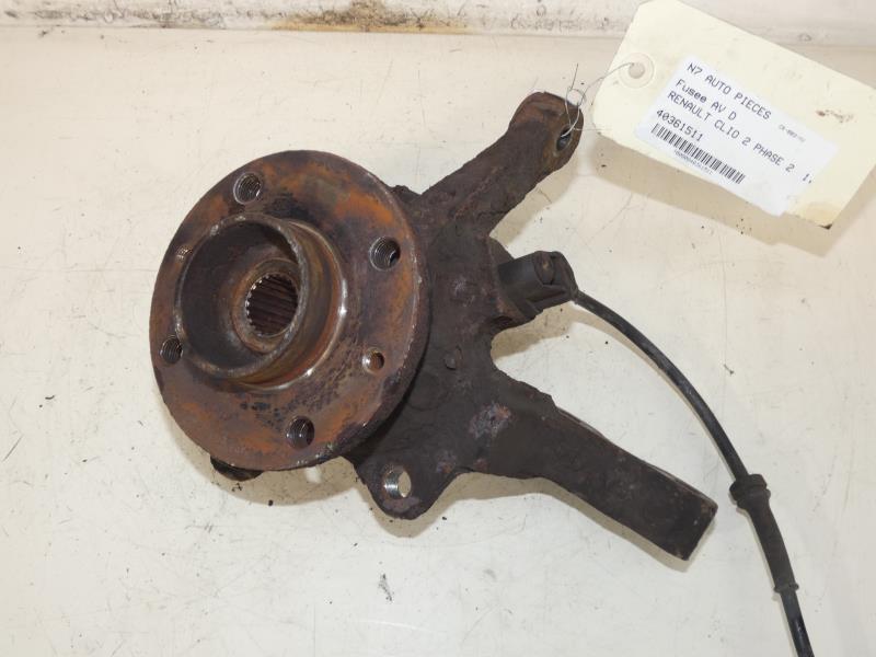 Fusee avant droit RENAULT CLIO 2 PHASE 2 Essence - 1