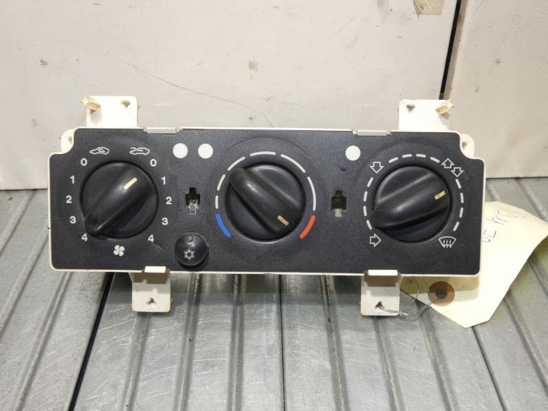 Commande chauffage CITROEN XSARA PHASE 2 Essence - 1