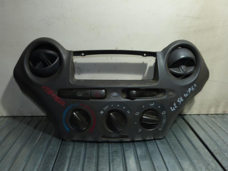 Commande chauffage TOYOTA YARIS 1 PHASE 1 Essence - 1