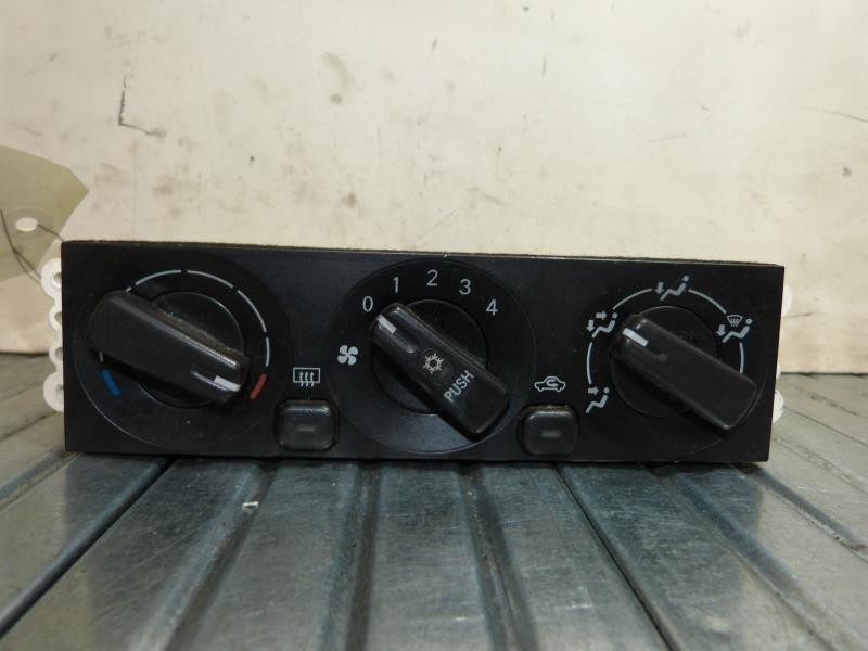 Commande chauffage MITSUBISHI SPACE STAR 2 Essence - 1