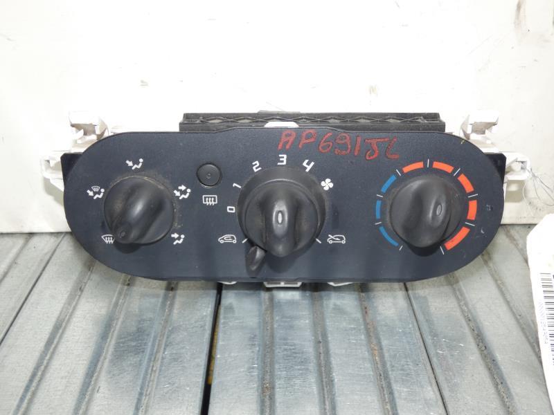 Commande chauffage RENAULT TWINGO 2 PHASE 1 Essence - 1