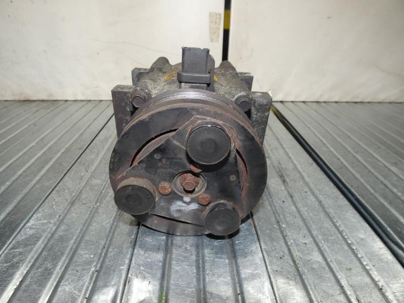 Compresseur clim FORD SCORPIO 2 BREAK Essence - 1