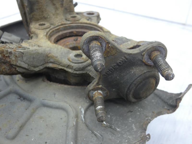 Fusee avant gauche VOLKSWAGEN GOLF 6 Essence - 1