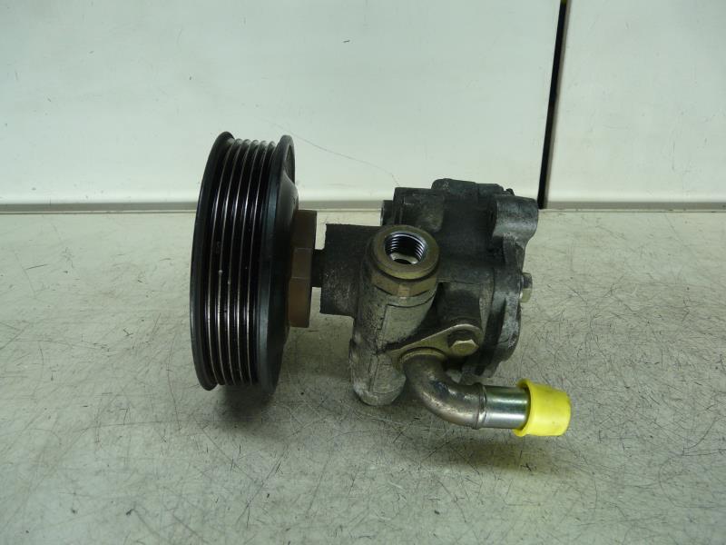 Pompe de direction VOLKSWAGEN GOLF 4 Essence - 1