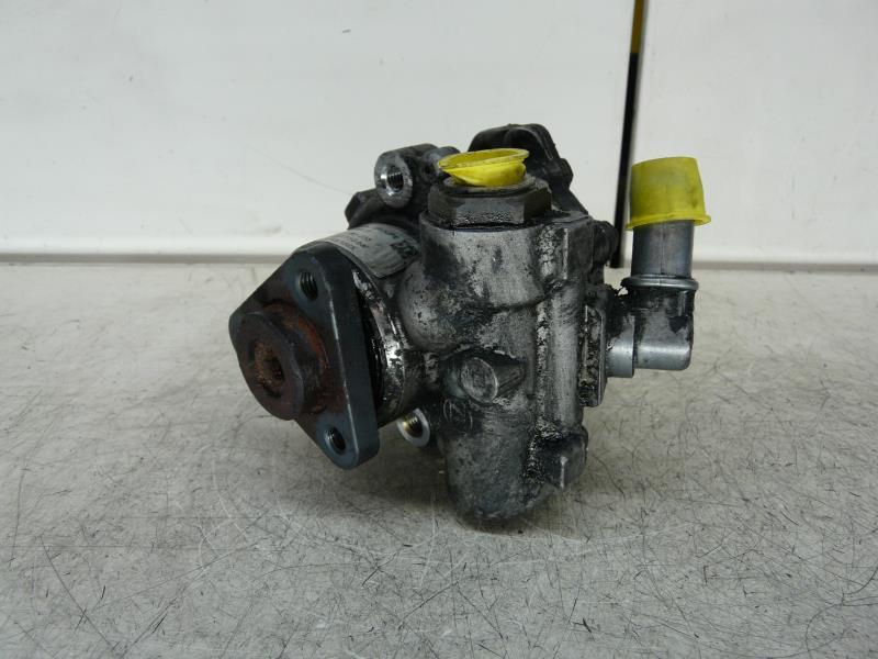 Pompe de direction AUDI A4 1 PHASE 1 Diesel - 1
