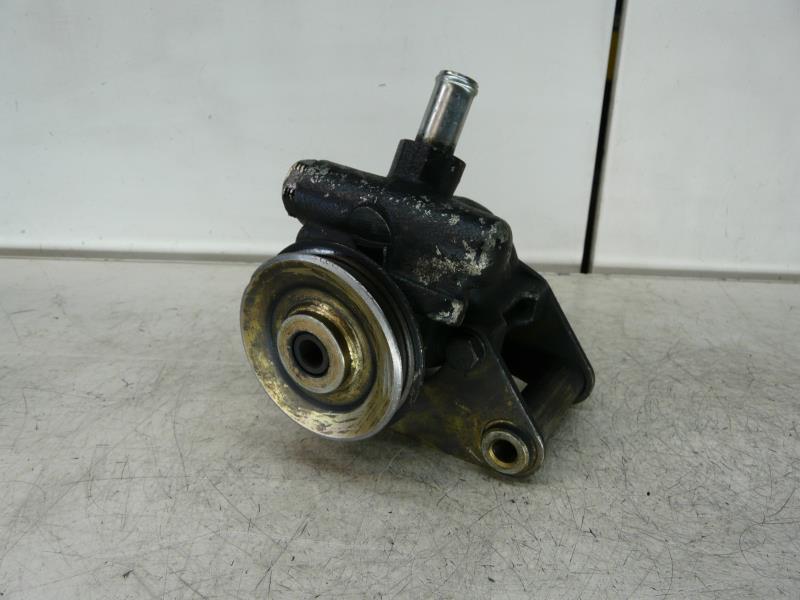 Pompe de direction PEUGEOT 405  - 1