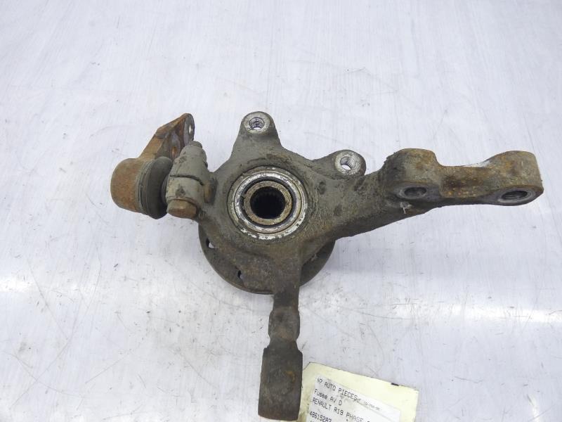 Fusee avant droit RENAULT R19 PHASE 2  - 1