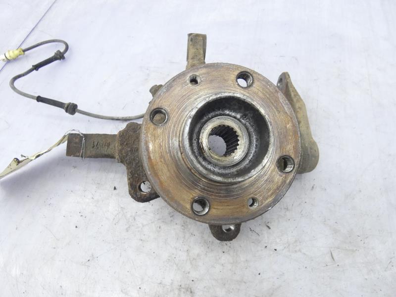 Fusee avant gauche RENAULT CLIO 2 PHASE 2 Diesel - 1