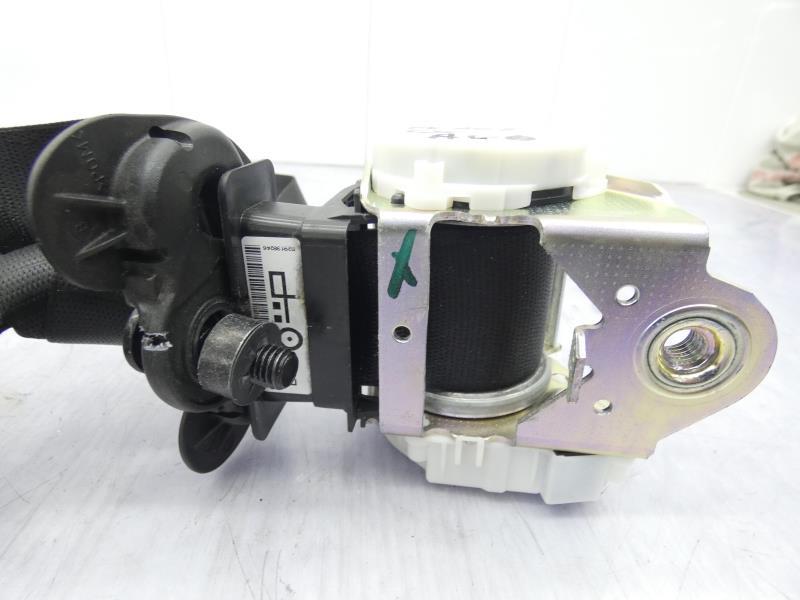 Cintura di sicurezza anteriore destra BMW SERIE 1 E81 Diésel - 1
