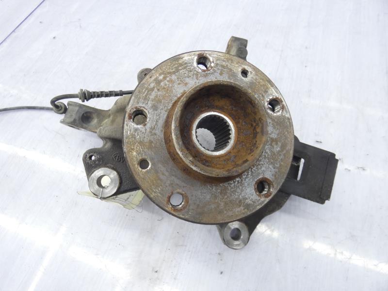 Fusee avant gauche RENAULT MEGANE 3 PHASE 1 Diesel - 1