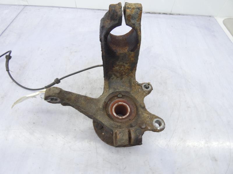 Fusee avant gauche FORD MONDEO 2 Diesel - 1
