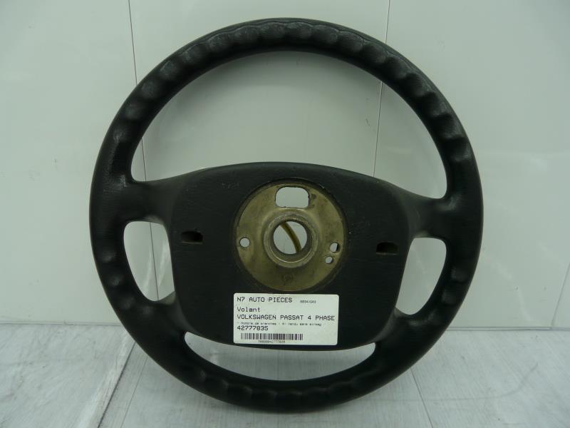 Volant VOLKSWAGEN PASSAT 4 PHASE 1 BREAK Diesel - 1